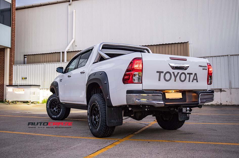 TOYOTA HILUX N80 4WD MO990 ROTARY GLOSS BLACK